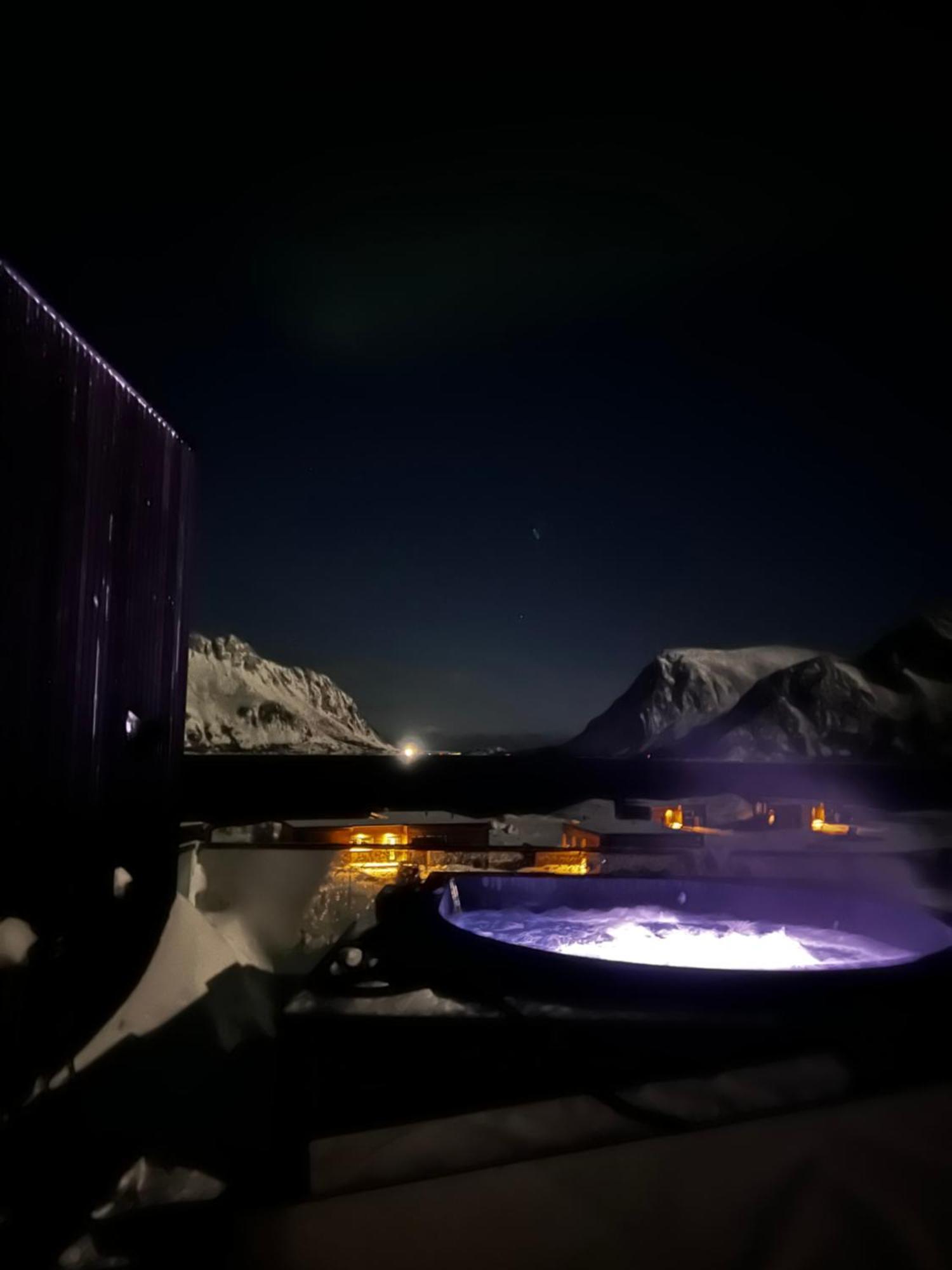 Hoda Cabin - Luxury Lodge With Jacuzzi And Sauna Lyngværet Eksteriør bilde