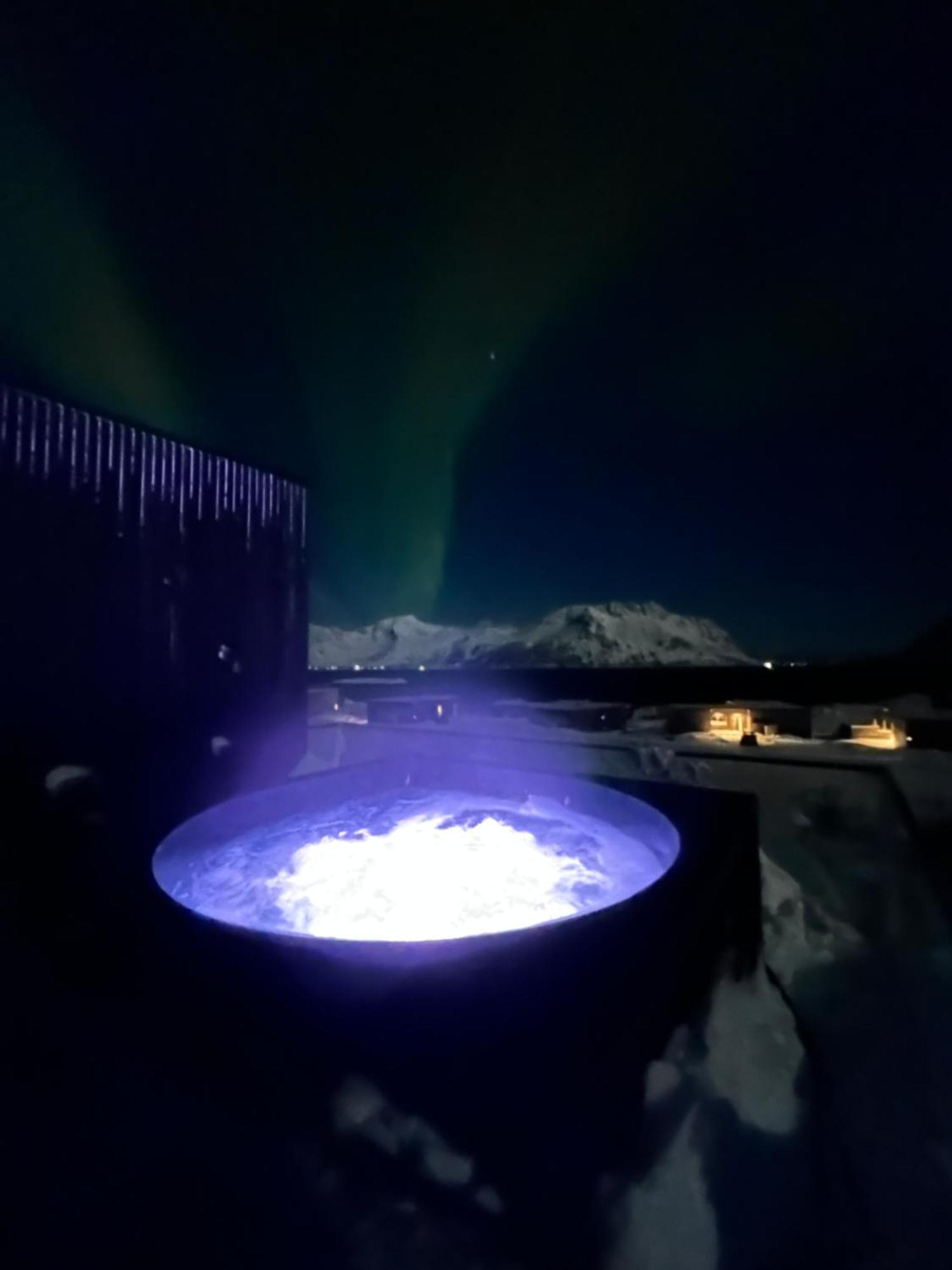 Hoda Cabin - Luxury Lodge With Jacuzzi And Sauna Lyngværet Eksteriør bilde