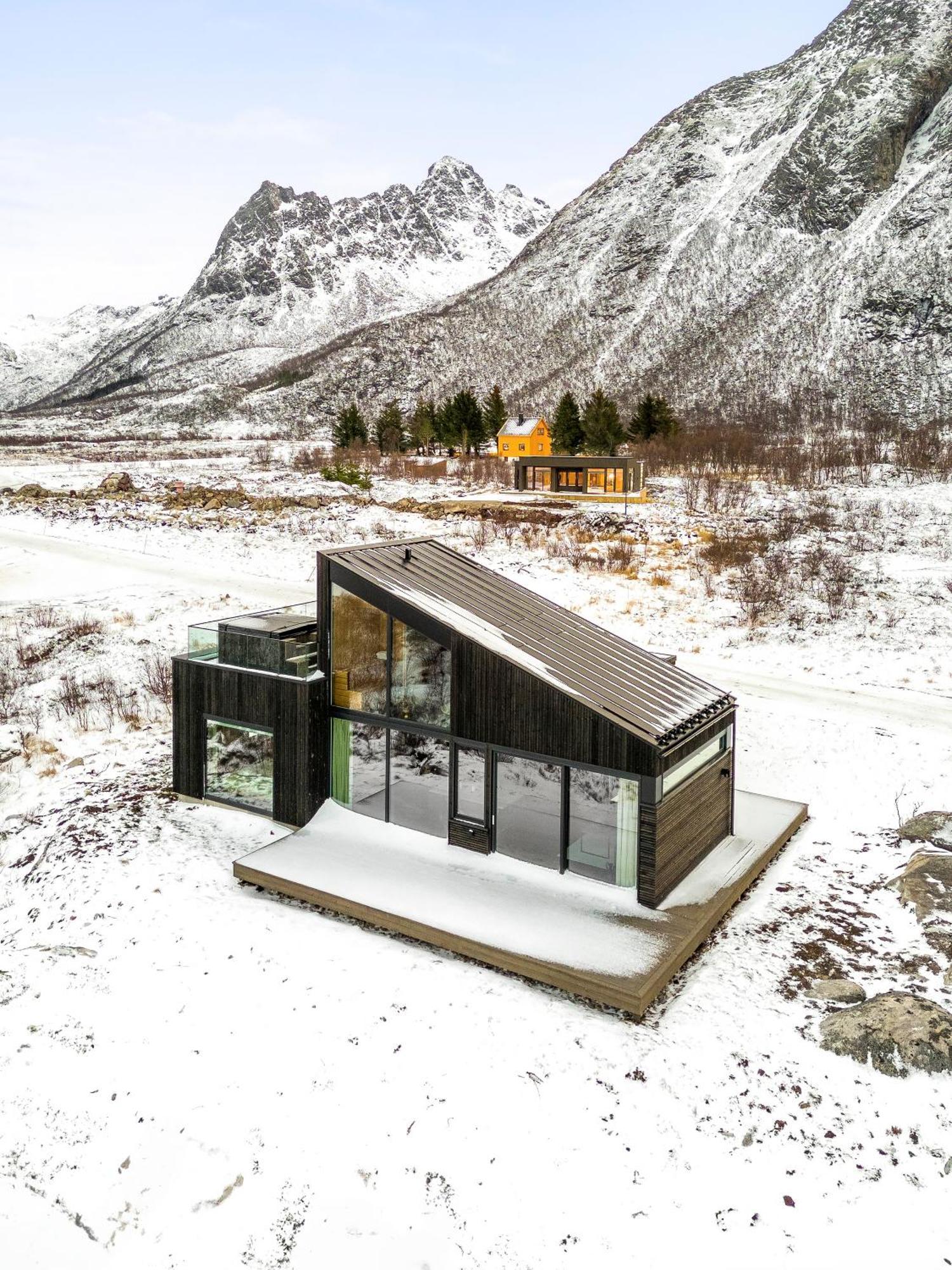 Hoda Cabin - Luxury Lodge With Jacuzzi And Sauna Lyngværet Eksteriør bilde